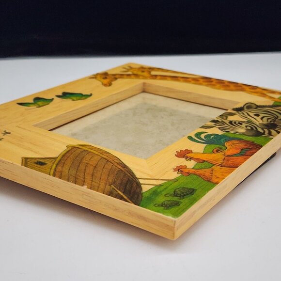 Fetco Noahs Ark Wooden Picture Frame With Giraffes Zebras & Chickens 4.5x3 - Picture 9 of 11